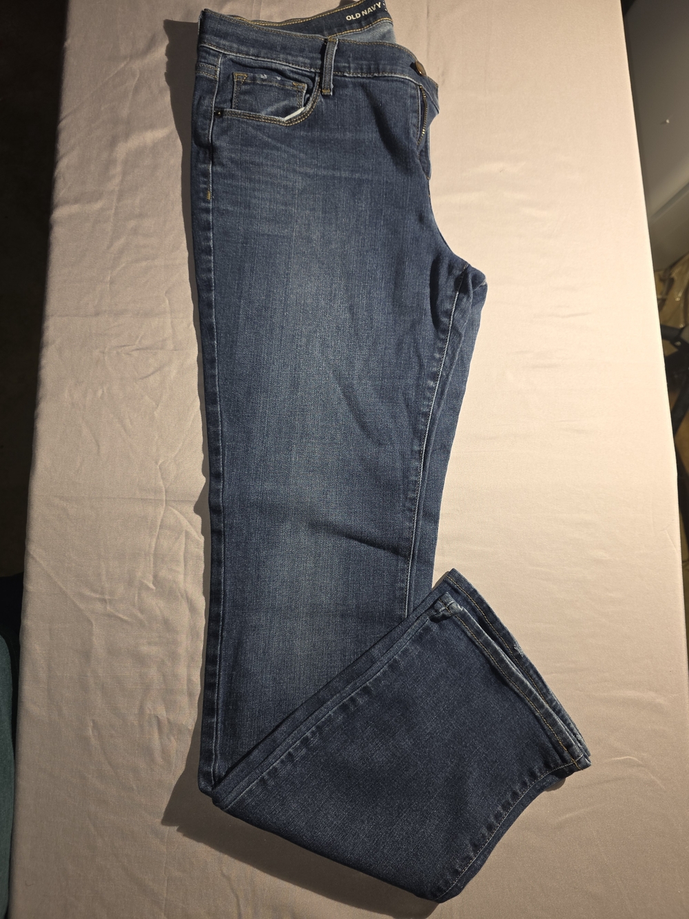 Old Navy Women's Slim Boot Cut Jeans - Medium Blue Wash 30" Inseam